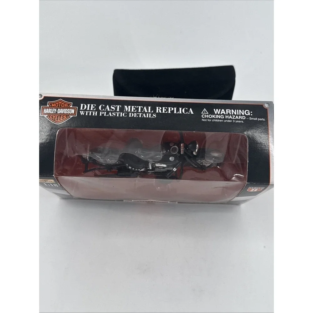 Harley Davidson 1948 FL‎ Panhead 1:18 Die Cast 2000 Maisto Series 8 #31760